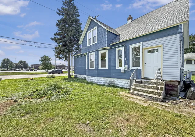 Photo 3 of Single family home for sale at 510 E 170th Street, South Holland, IL 60473 | MLS# 12750748 | Listing updated on 2026-09-09
