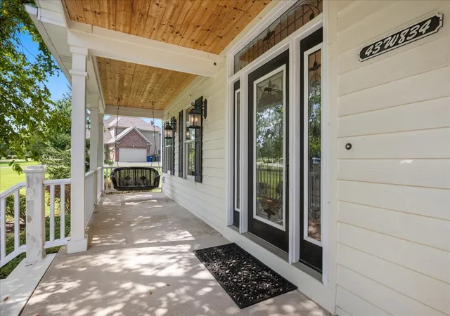 Photo 3 of Single family home for sale at 43w834 Morningside Ct, St. Charles, IL 60175 | MLS# 12750767 | Listing updated on 2026-09-16
