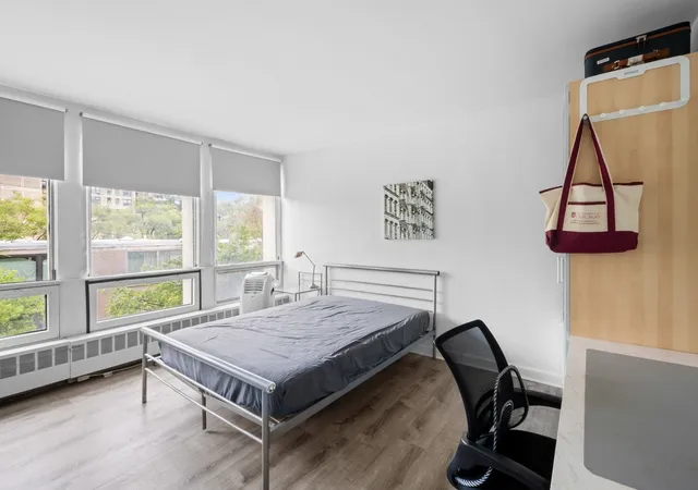 Listing Photo 2 - Condo for sale in building located at 1451 E 55Th St, Chicago, IL 60615 - Unit #225N