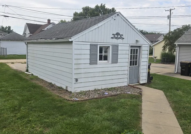 Photo 11 of Single family home for sale at 918 14th Avenue, Fulton, IL 61252 | MLS# 12750826 | Listing updated on 2026-09-09