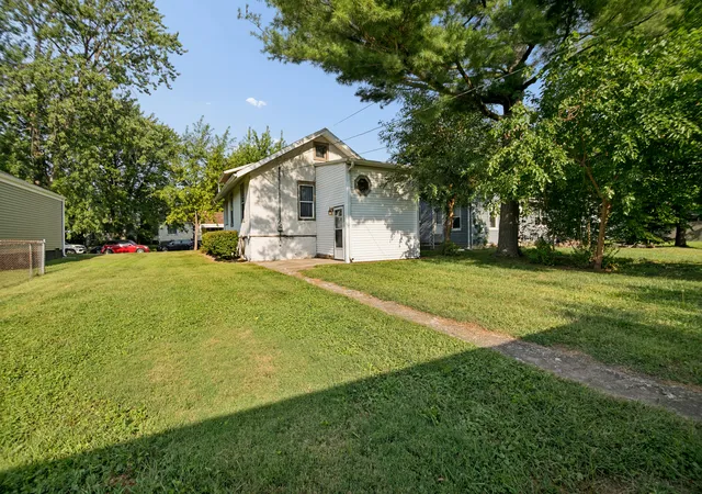 Photo 3 of Single family home for sale at 360 S Grand Ave, Bradley, IL 60915 | MLS# 12750831 | Listing updated on 2026-10-06