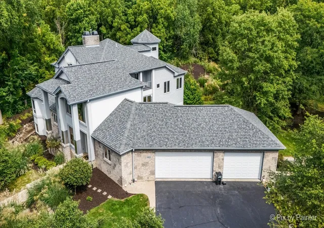Photo 2 of Mansion for sale at 9111 Huber Rd, Belvidere, IL 61008 | MLS# 12750836 | Listing updated on 2026-09-14
