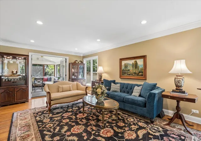 Photo 3 of Single family home for sale at 455 W Hawthorne Ct, Lake Bluff, IL 60044 | MLS# 12750837 | Listing updated on 2026-09-17
