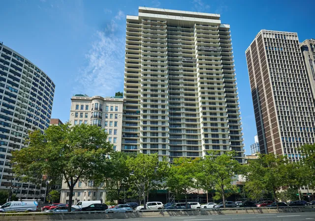 Listing Photo 1 - Condo for sale in building located at 1212 N Lake Shore Dr, Chicago, IL 60610 - Unit #24BN