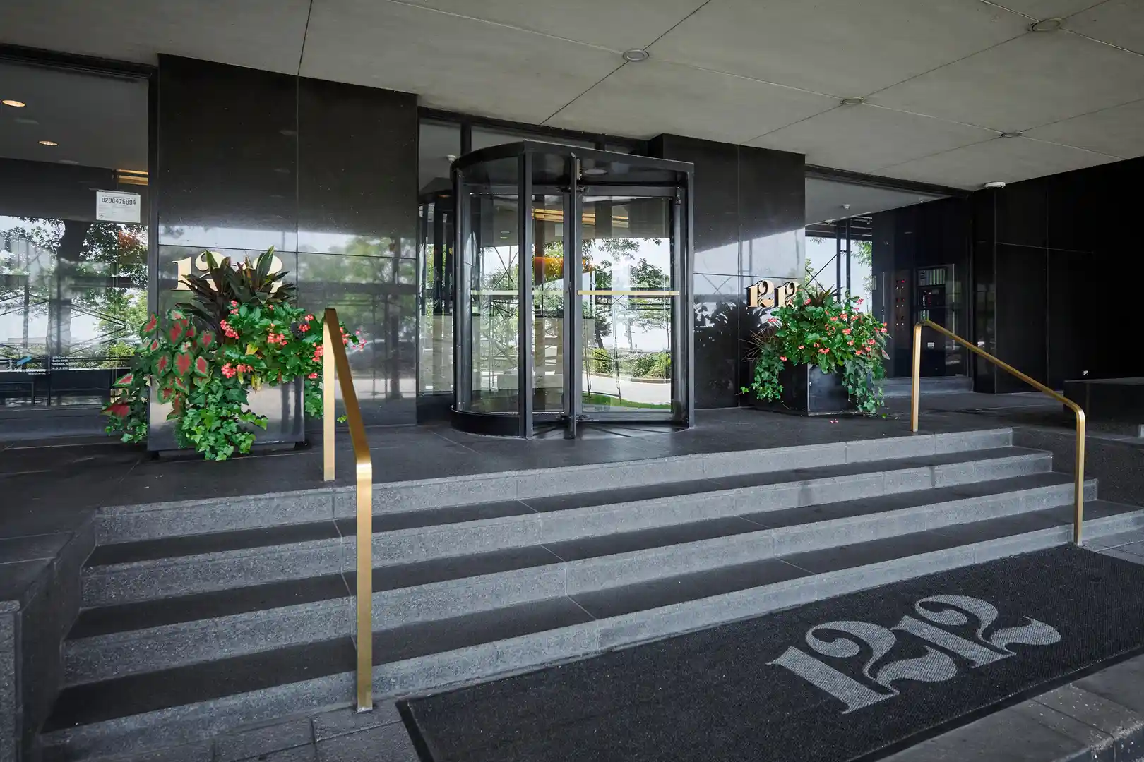 Listing Photo 2 - Condo for sale in 1212 N Lake Shore Dr located at 1212 N Lake Shore Dr, Chicago, IL 60610 - Unit #24BN