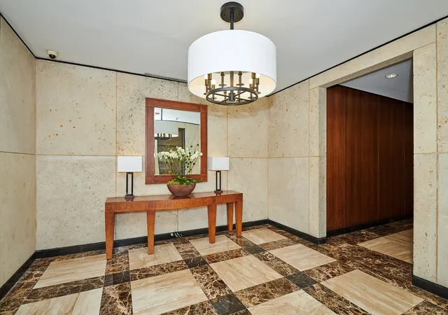 Listing Photo 4 - Condo for sale in building located at 1212 N Lake Shore Dr, Chicago, IL 60610 - Unit #24BN