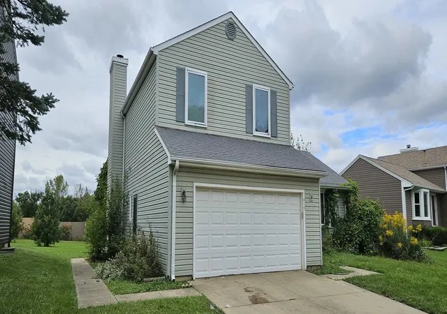 Photo 3 of Single family home for sale at 419 Kensington Dr, Streamwood, IL 60107 | MLS# 12750851 | Listing updated on 2026-10-02
