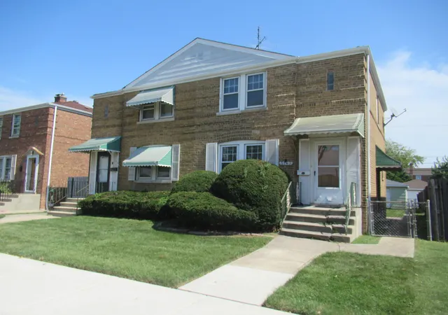 Townhouse for sale at 5143 S Austin Ave #5143, Chicago, IL 60638 | MLS# 12750863