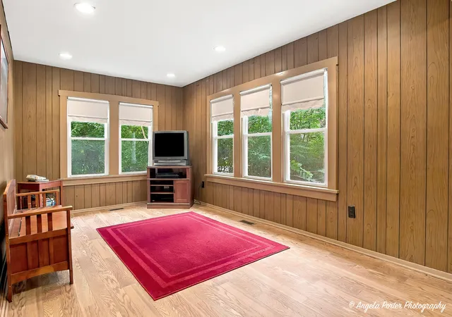 Photo 3 of Single family home for sale at 919 Monroe Ave, Wauconda, IL 60084 | MLS# 12750865 | Listing updated on 2026-09-30