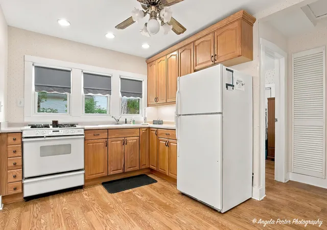 Photo 4 of Single family home for sale at 919 Monroe Ave, Wauconda, IL 60084 | MLS# 12750865 | Listing updated on 2026-09-30