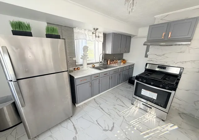 Photo 4 of Single family home for sale at 237 Arrowhead St, Park Forest, IL 60466 | MLS# 12750882 | Listing updated on 2026-09-21