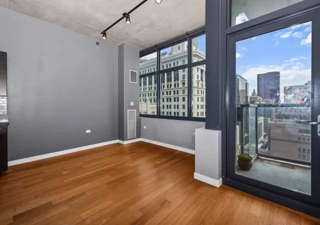 Photo 3 of Condo for sale at 235 W Van Buren St #2002, Chicago, IL 60607 | MLS# 12750903 | Listing updated on 2026-10-20
