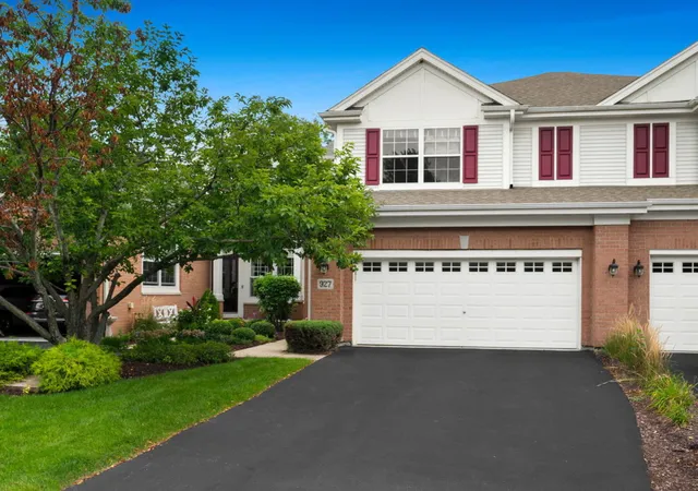 Photo 1 of Townhouse for sale at 927 Winners Cup Ct, Naperville, IL 60565 | MLS# 12750916 | Listing updated on 2026-09-17
