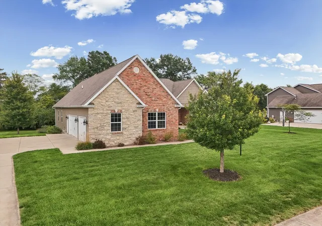 Photo 3 of Single family home for sale at 1803 Church Xing St, Monticello, IL 61856 | MLS# 12750920 | Listing updated on 2026-10-07