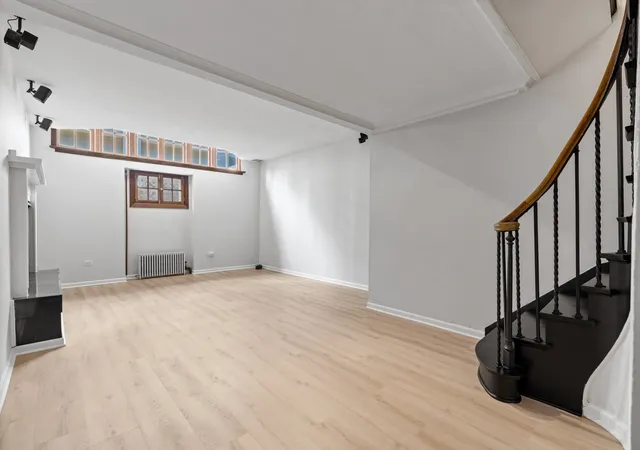 Listing Photo 5 - Condo for sale in building located at 50 W Schiller St, Chicago, IL 60610 - Unit #1G