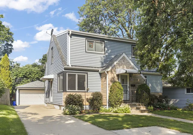 Photo 1 of Single family home for sale at 4038 Highland Ave, Downers Grove, IL 60515 | MLS# 12750931 | Listing updated on 2026-09-25