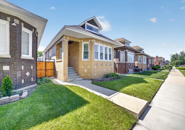 Photo 2 of Single family home for sale at 9112 S Aberdeen St, Chicago, IL 60620 | MLS# 12750943 | Listing updated on 2026-09-14