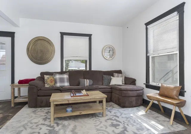 Photo 2 of Single family home for sale at 807 S Morris Ave, Bloomington, IL 61701 | MLS# 12750952 | Listing updated on 2026-09-13