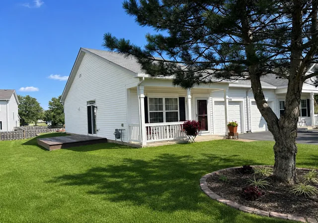 Photo 3 of House for sale at 4205 Dillon St, Plano, IL 60545 | MLS# 12750981 | Listing updated on 2026-09-08