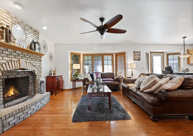 Photo 3 of Single family home for sale at 9073 Charrington Dr, Frankfort, IL 60423 | MLS# 12751000 | Listing updated on 2026-09-13