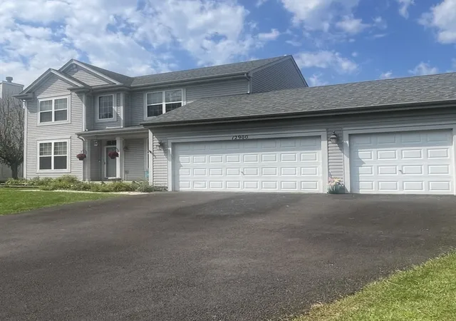 Photo 3 of Single family home for sale at 12900 S Meadow Ln, Plainfield, IL 60585 | MLS# 12751011 | Listing updated on 2026-09-09