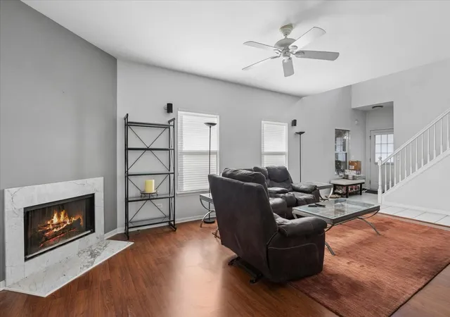 Photo 3 of Townhouse for sale at 17193 W Cunningham Ct, Libertyville, IL 60048 | MLS# 12751030 | Listing updated on 2026-10-09