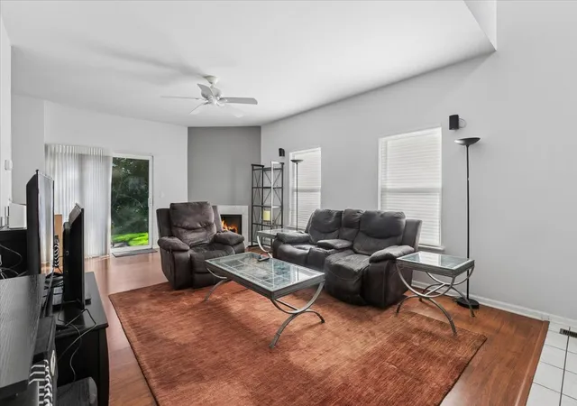 Photo 4 of Townhouse for sale at 17193 W Cunningham Ct, Libertyville, IL 60048 | MLS# 12751030 | Listing updated on 2026-10-09