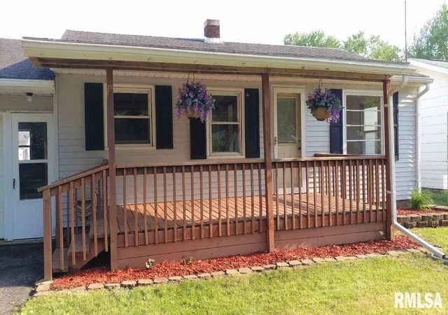 Photo 2 of Sale Pending at 2313 Jackson Ave, Savanna, IL 61074 | MLS# 12751033 | Listing updated on 2026-09-08