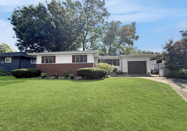 Photo 1 of Single family home for sale at 1107 E Fairlawn Dr, Urbana, IL 61801 | MLS# 12751048 | Listing updated on 2026-10-07