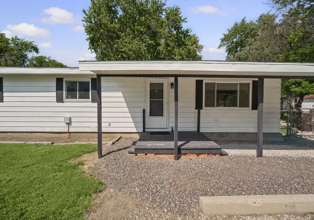 Photo 3 of Single family home for sale at 702 W Park St, Thomasboro, IL 61878 | MLS# 12751063 | Listing updated on 2026-10-05
