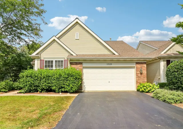 Photo 1 of Townhouse for sale at 1320 Waverly Dr, Volo, IL 60020 | MLS# 12751066 | Listing updated on 2026-09-12