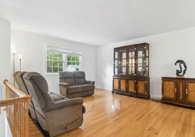 Photo 1 of Single family home for sale at 1120 Valley Strm Dr, Wheeling, IL 60090 | MLS# 12751092 | Listing updated on 2026-09-28