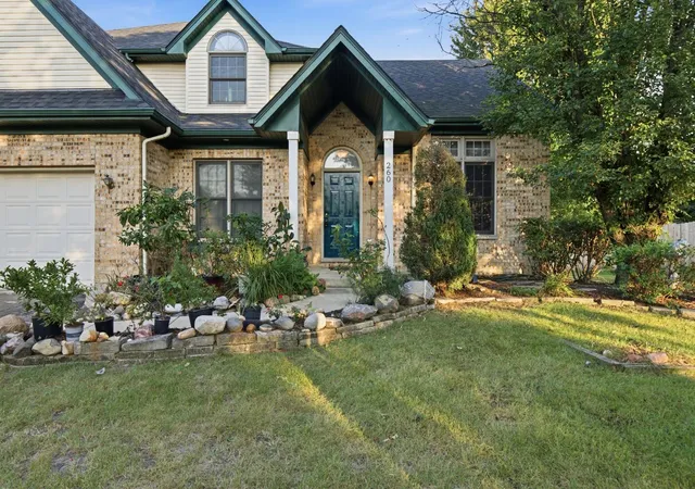Photo 3 of Single family home for sale at 260 Tecumseh Dr, Bolingbrook, IL 60490 | MLS# 12751101 | Listing updated on 2026-10-07
