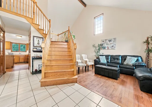 Photo 4 of Single family home for sale at 260 Tecumseh Dr, Bolingbrook, IL 60490 | MLS# 12751101 | Listing updated on 2026-10-07