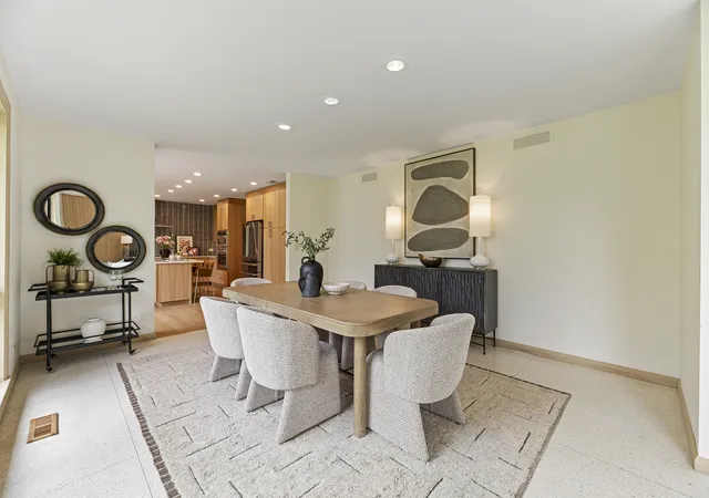 Photo 3 of Single family home for sale at 767 Whiteoaks Ln, Highland Park, IL 60035 | MLS# 12751126 | Listing updated on 2026-09-23