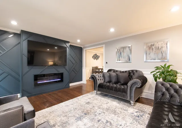 Photo 3 of Single family home for sale at 15330 Ingleside Ave, South Holland, IL 60473 | MLS# 12751127 | Listing updated on 2026-09-09
