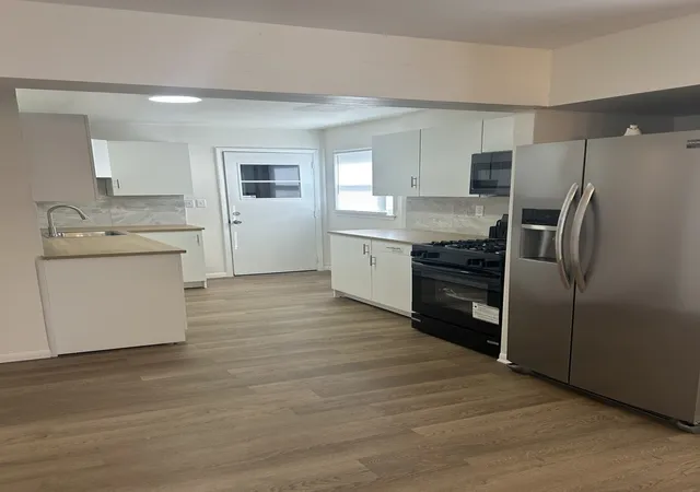 Photo 4 of Single family home for sale at 416 16th Avenue, Rockford, IL 61104 | MLS# 12751138 | Listing updated on 2026-09-09