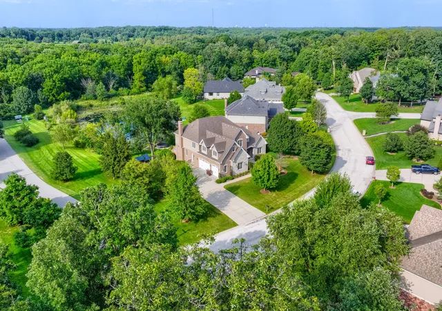 Photo 3 of Single family home for sale at 10594 Charmaine Dr, Frankfort, IL 60423 | MLS# 12751149 | Listing updated on 2026-09-30