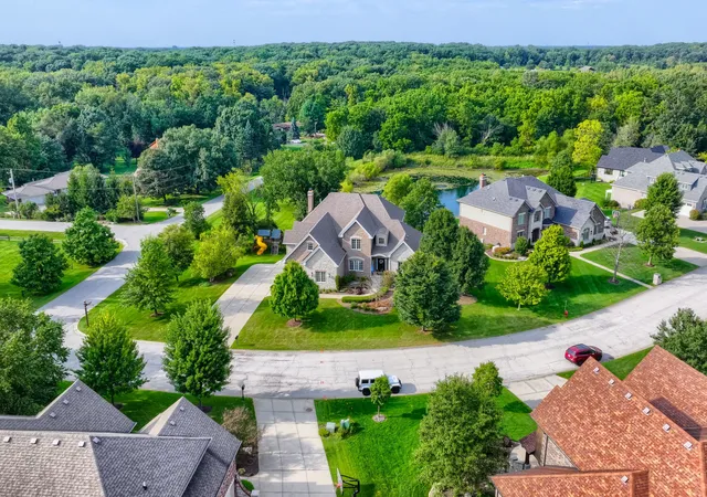 Photo 3 of Single family home for sale at 10594 Charmaine Dr, Frankfort, IL 60423 | MLS# 12751149 | Listing updated on 2026-10-27