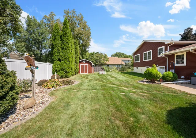 Photo 3 of Single family home for sale at 126 W 28th Avenue, Coal Valley, IL 61240 | MLS# 12751161 | Listing updated on 2026-09-14