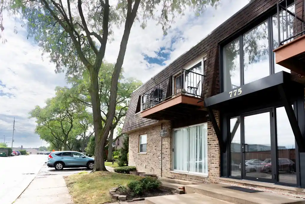 Listing Photo 20 - Condo for sale in 775 Grv Dr located at 775 Grv Dr, Buffalo Grove, IL 60089 - Unit #207