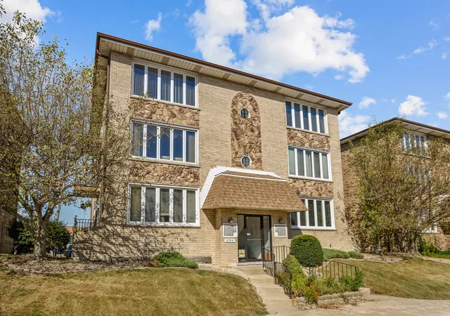 Condo for sale at 6244 S Newland Ave #3S, Chicago, IL 60638 | MLS# 12751204