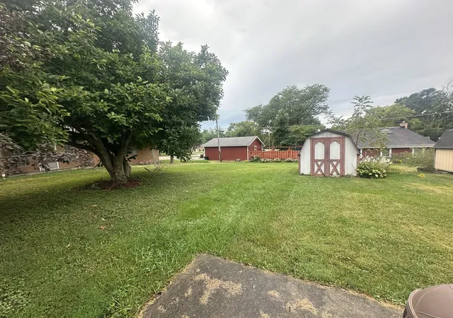Photo 2 of Single family home for sale at 828 Warner Ave, Lemont, IL 60439 | MLS# 12751211 | Listing updated on 2026-09-12