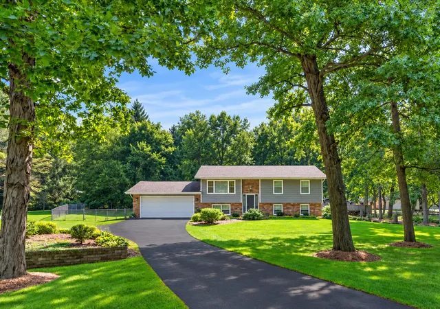 Photo 1 of Single family home for sale at 5n597 Weber Dr, St. Charles, IL 60174 | MLS# 12751213 | Listing updated on 2026-09-13