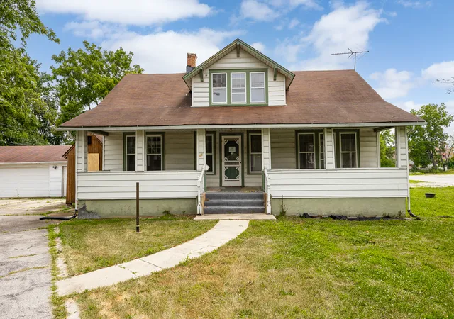 Photo 1 of Sale Pending at 17 S Wabash Ave, Glenwood, IL 60425 | MLS# 12751220 | Listing updated on 2026-09-19