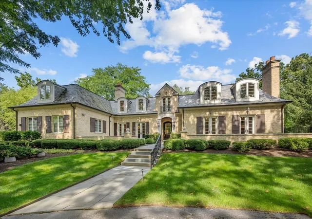Photo 2 of Mansion for sale at 586 Spruce Ave, Lake Forest, IL 60045 | MLS# 12751221 | Listing updated on 2026-09-14