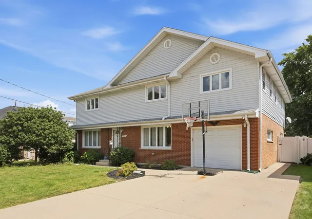 Single family home for sale at 7211 Stickney Ave, Bridgeview, IL 60455 | MLS# 12751222