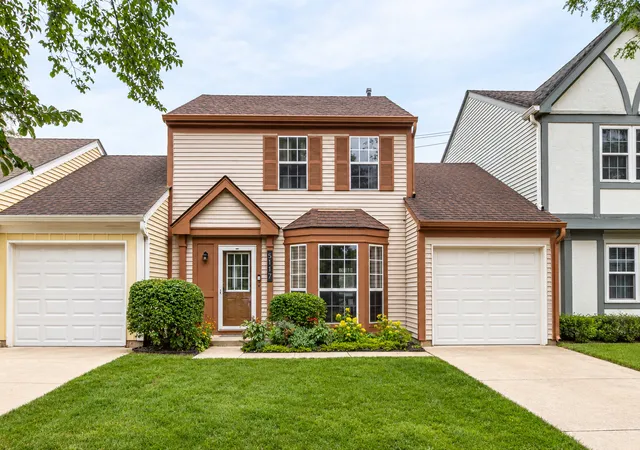 Townhouse for sale at 5117 Pembrook Ct, Gurnee, IL 60031 | MLS# 12751228