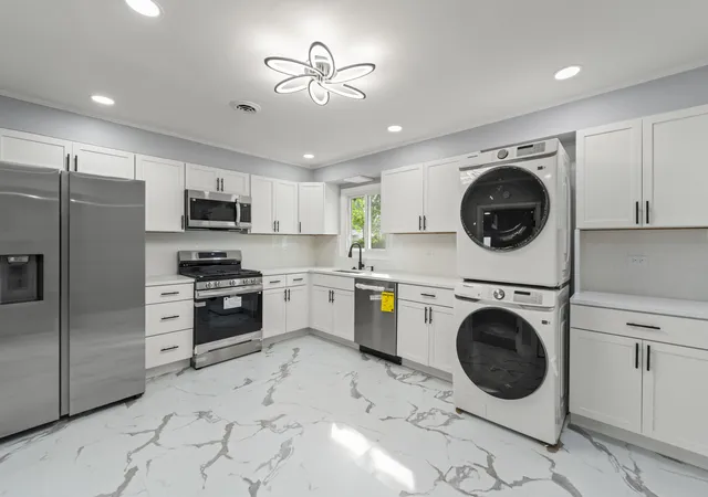 Photo 3 of Single family home for sale at 202 Wilson St, Park Forest, IL 60466 | MLS# 12751239 | Listing updated on 2026-09-19