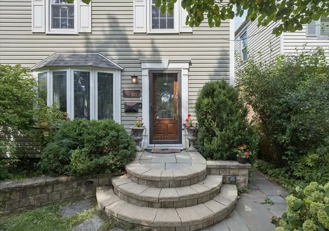 Single family home for sale at 1923 Warren St, Evanston, IL 60202 | MLS# 12751244